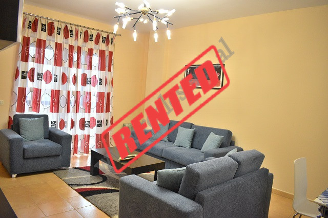 Apartament per qira prane Rruges se Elbasanit, dhe Liceut Artistik ne Tirane.
Pozicionohet ne katin